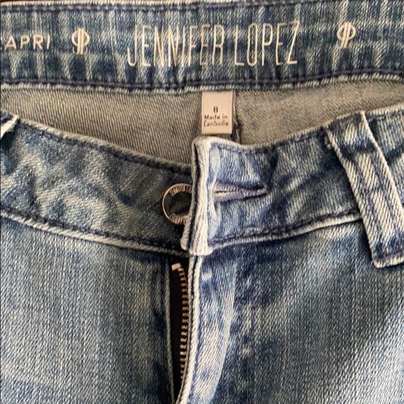 Jennifer Lopez Capri - Picture 2 of 3